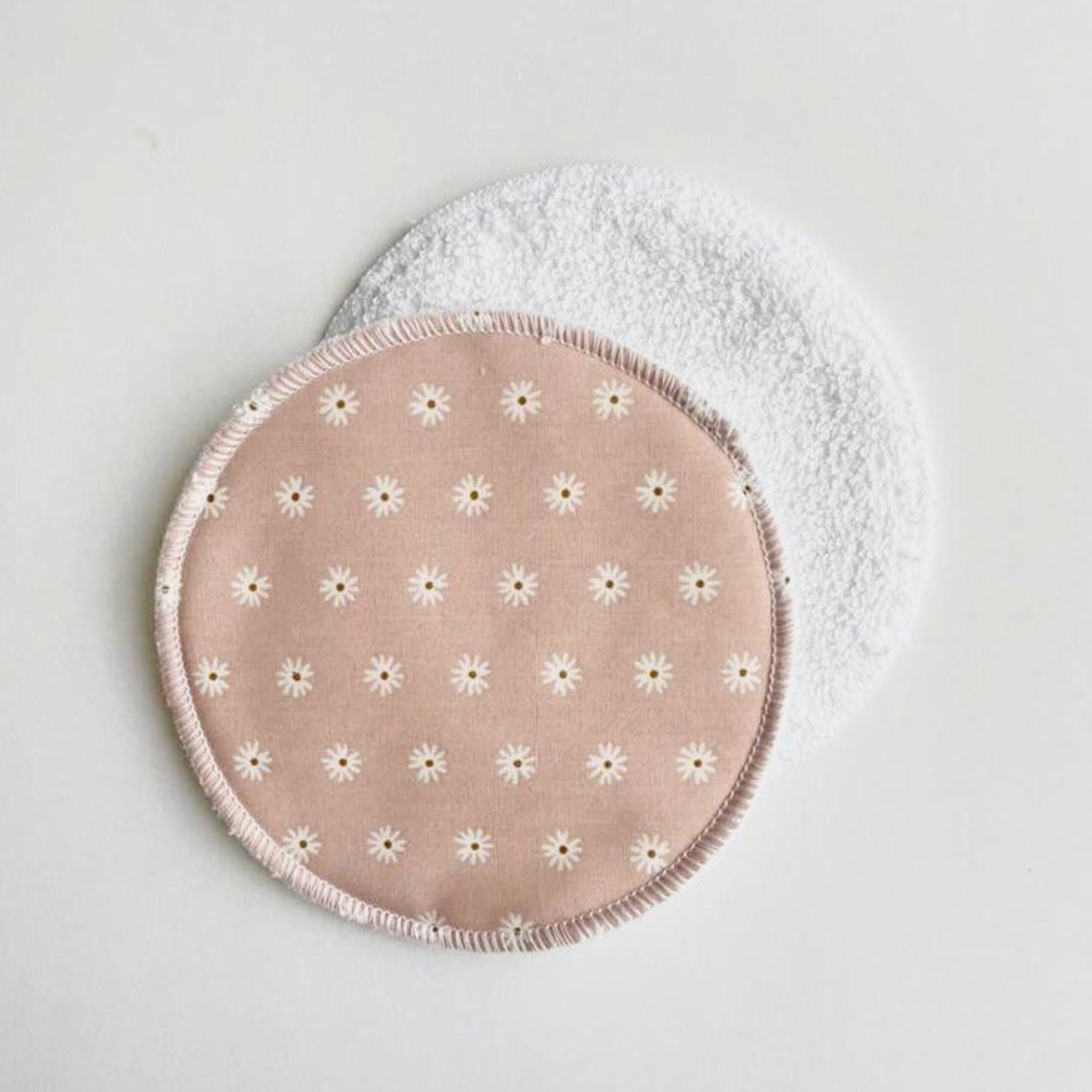 Deluxe Motherhood Set With Nursing Pads