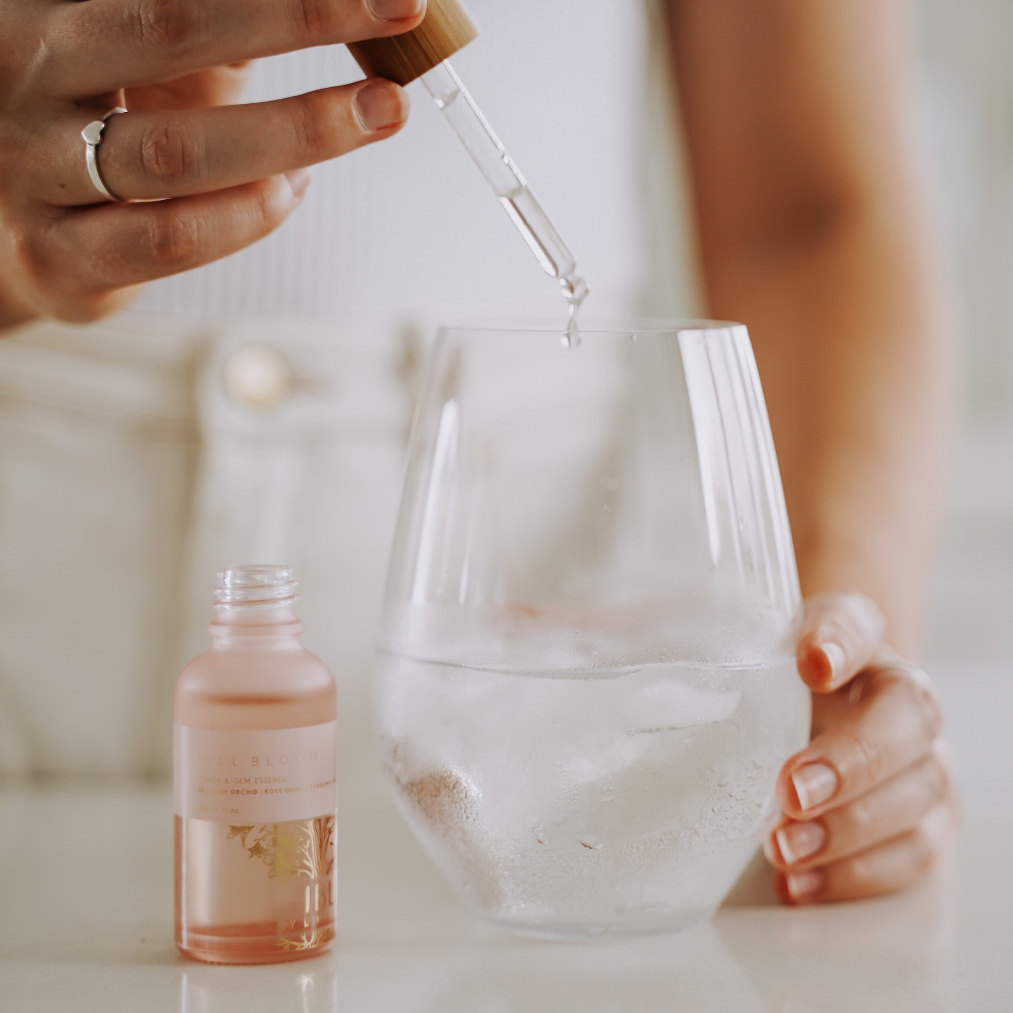 FULL BLOOM Flower & Gem Essence - Ibu Ayurveda