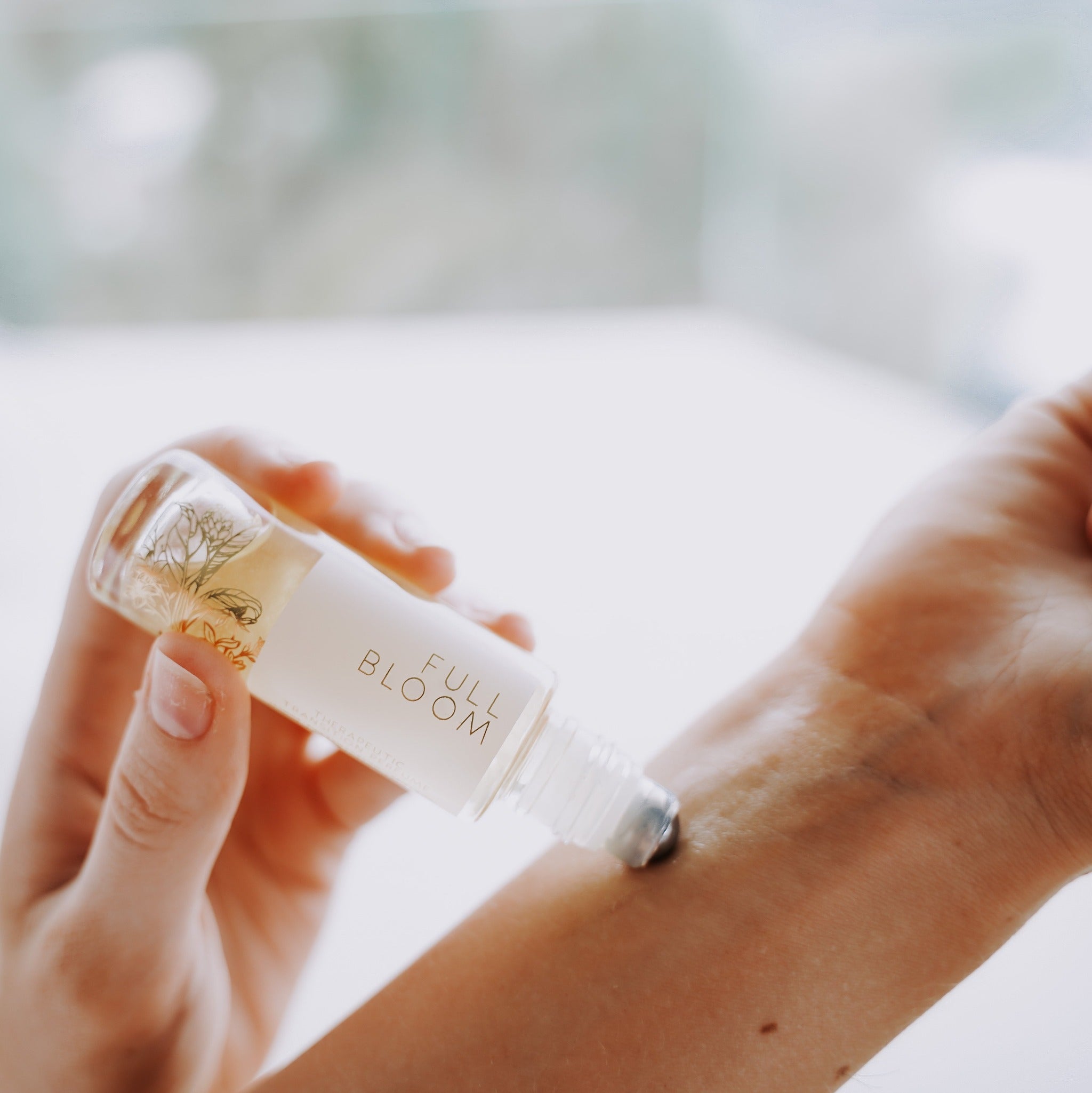 FULL BLOOM Therapeutic Perfume - Ibu Ayurveda